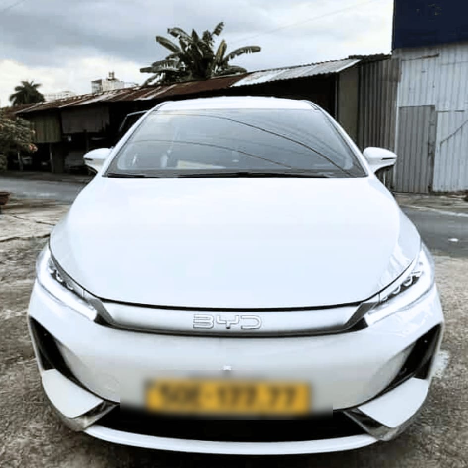 BYD M6 custom-fit car window sun shades — photo 6