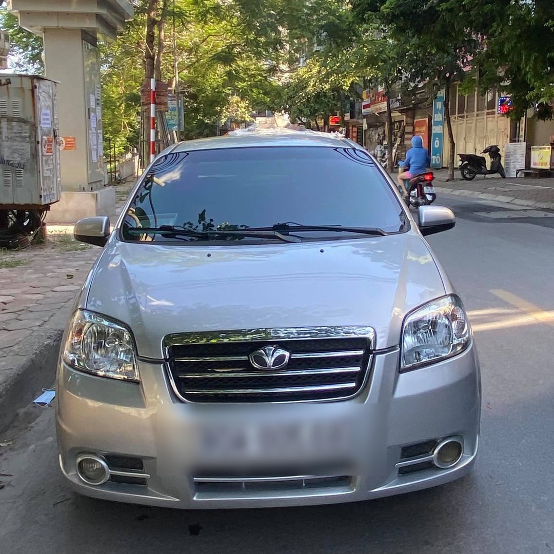 CHEVROLET AVEO custom-fit car window sun shades — photo 1