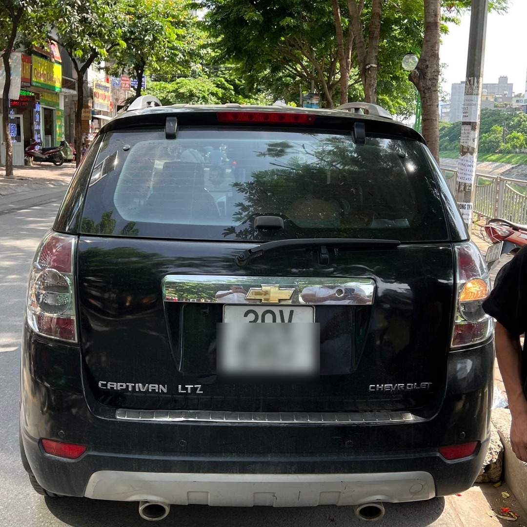 CHEVROLET CAPTIVA 2007-2015 custom-fit car window sun shades — photo 4