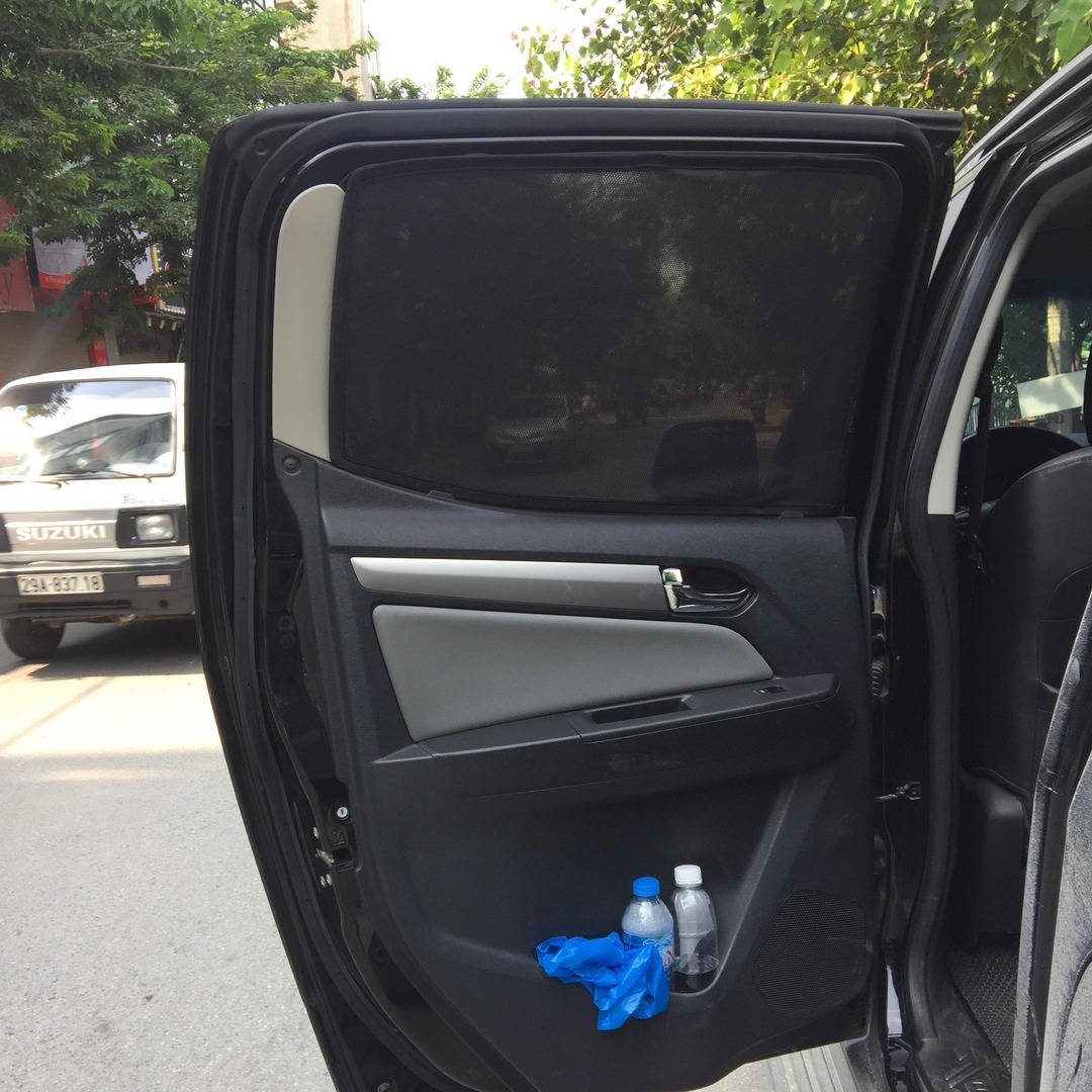 CHEVROLET COLORADO custom-fit car window sun shades — photo 20
