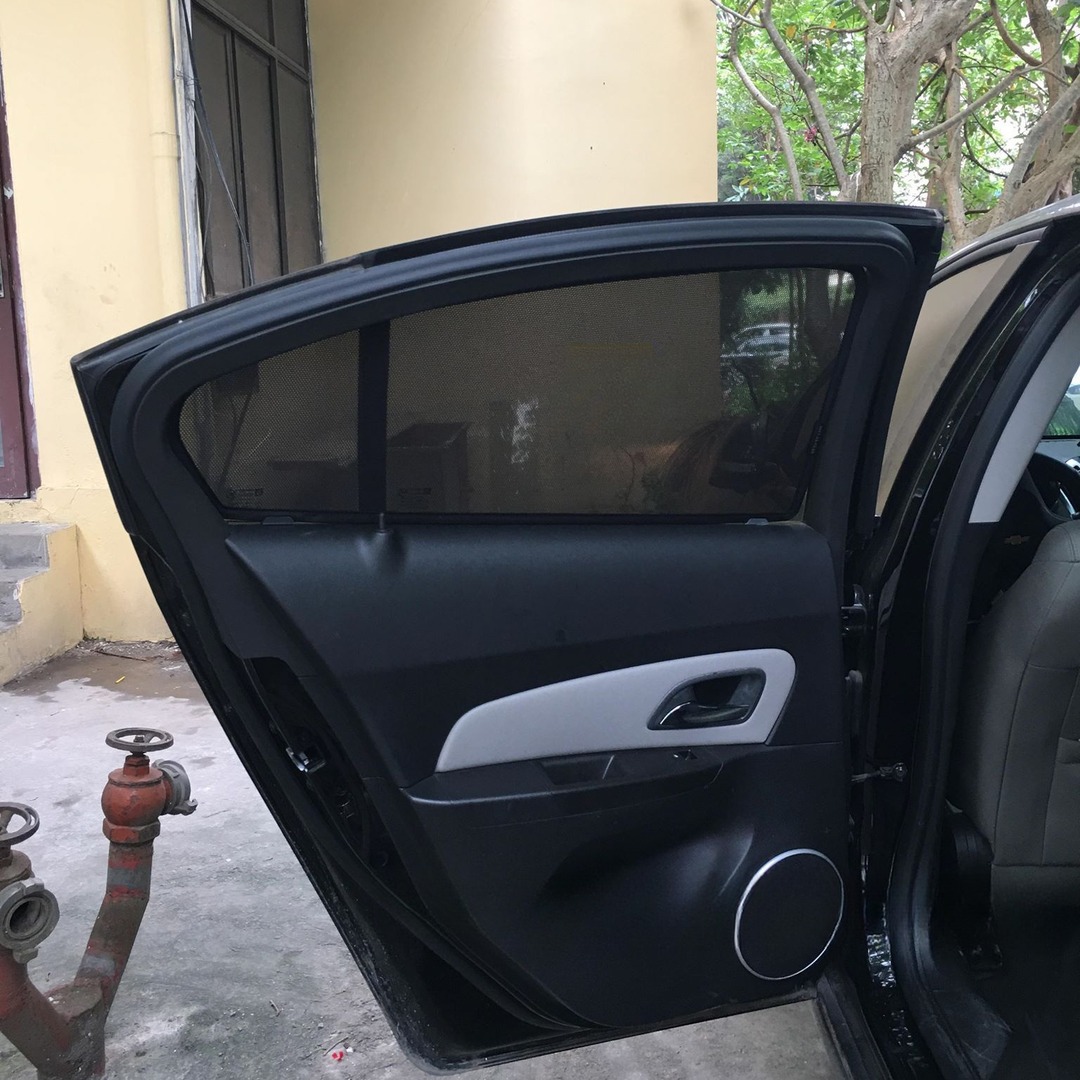 CHEVROLET CRUZE 2016-2020 custom-fit car window sun shades — photo 11