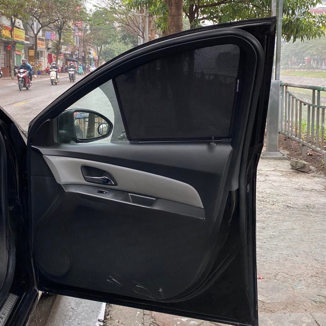 CHEVROLET CRUZE / LACETTI 2010-2015 custom-fit car window sun shades — photo 3