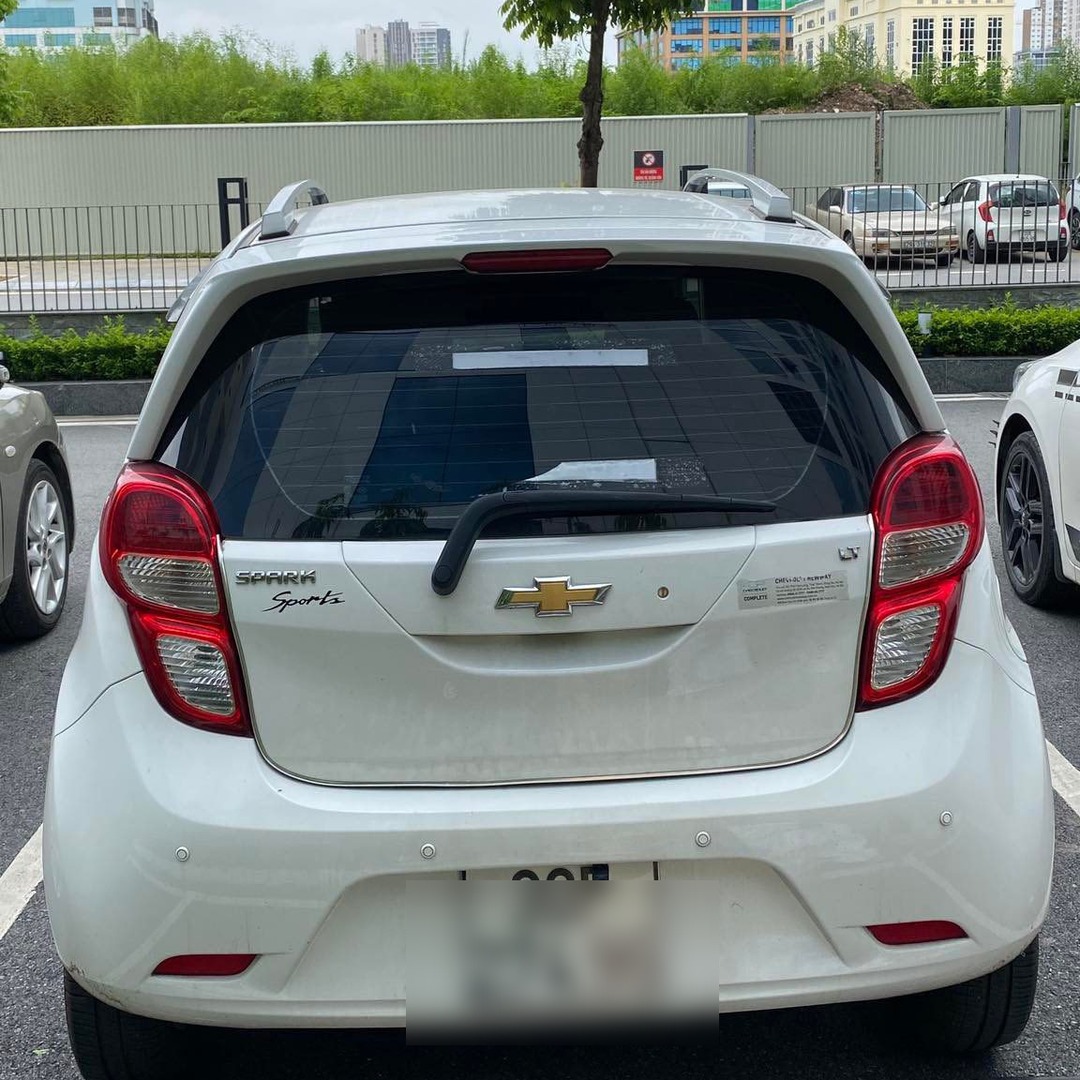 CHEVROLET SPARK 2010-2017 custom-fit car window sun shades — photo 23