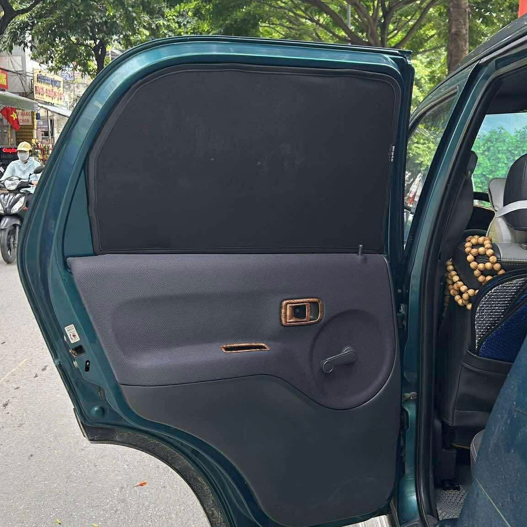 Daihatsu TERIOS 2004-2006 car window sun shades — photo 2