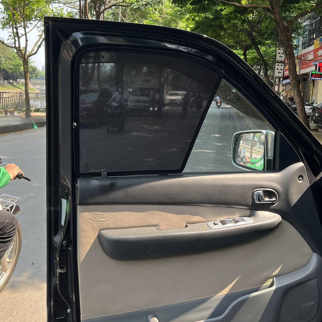 FORD EVEREST 2006-2016 custom-fit car window sun shades — photo 5