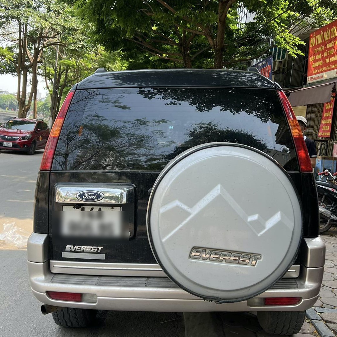 FORD EVEREST 2006-2016 custom-fit car window sun shades — photo 7