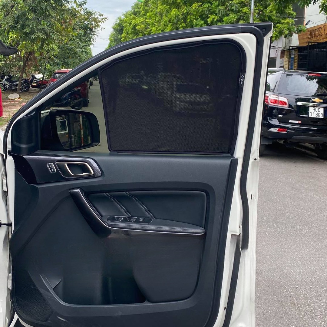 FORD EVEREST 2017-2022 custom-fit car window sun shades — photo 6