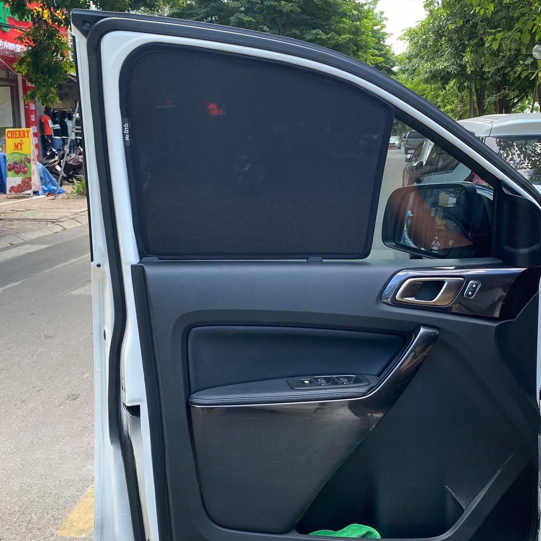 FORD EVEREST 2017-2022 custom-fit car window sun shades — photo 24