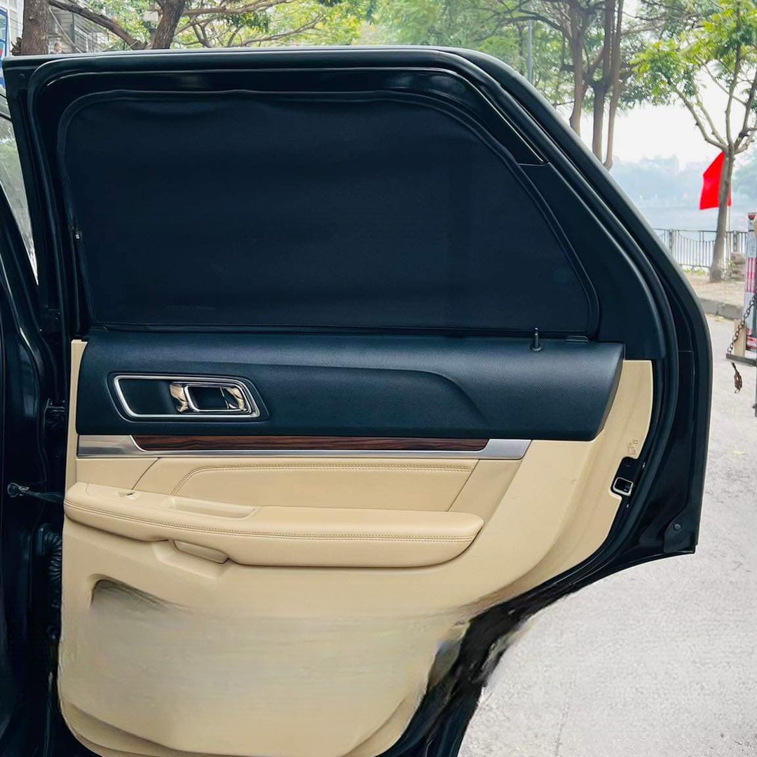 FORD EXPLORER 2016-2021 custom-fit car window sun shades — photo 5