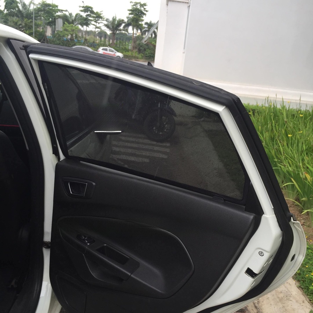 FORD FIESTA HATCHBACK custom-fit car window sun shades — photo 2