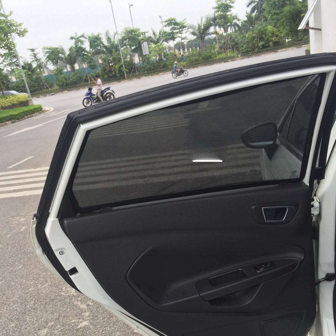 FORD FIESTA HATCHBACK custom-fit car window sun shades — photo 5