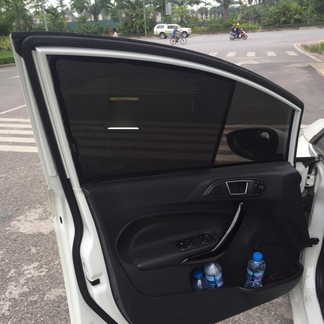 FORD FIESTA HATCHBACK custom-fit car window sun shades — photo 6
