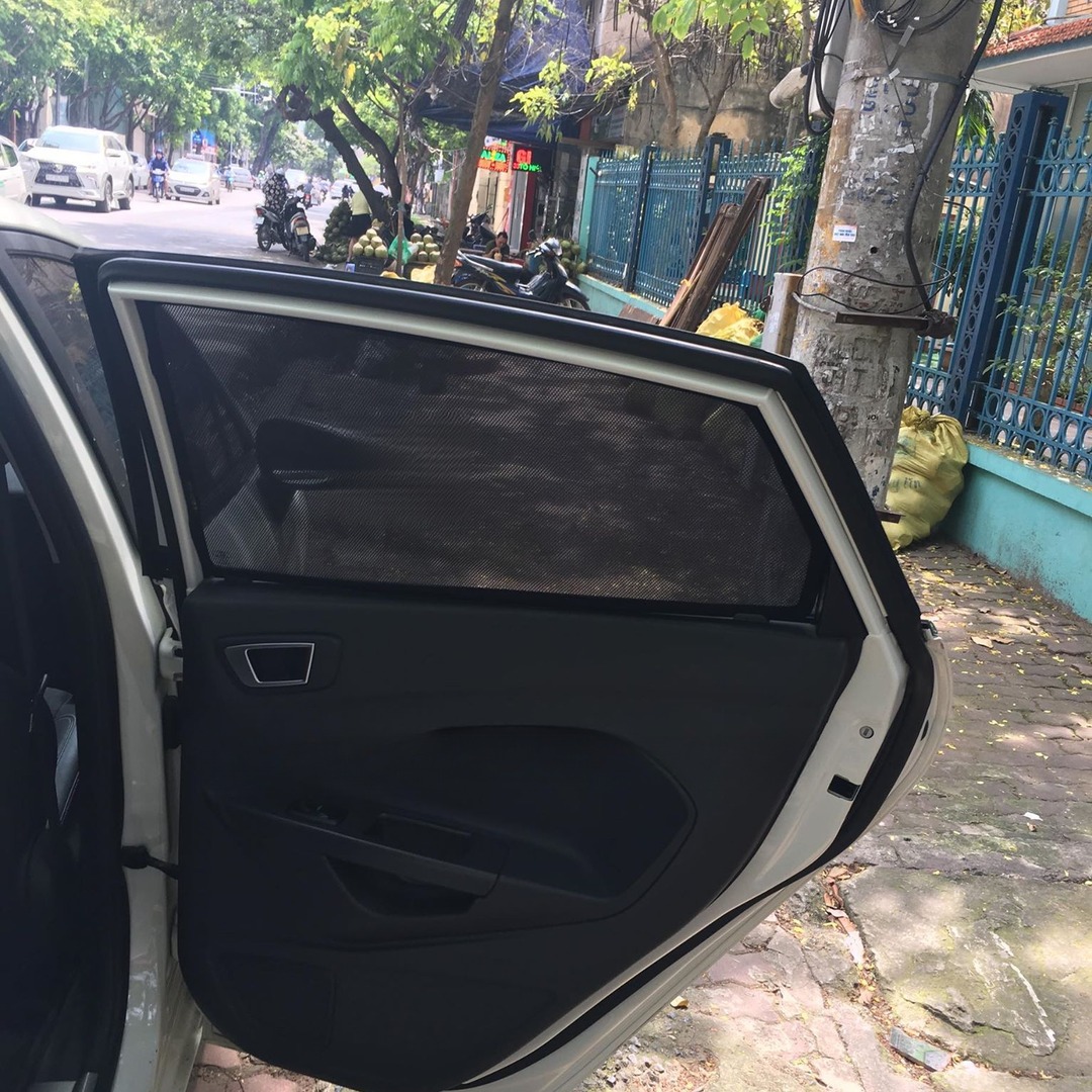 FORD FIESTA HATCHBACK custom-fit car window sun shades — photo 14