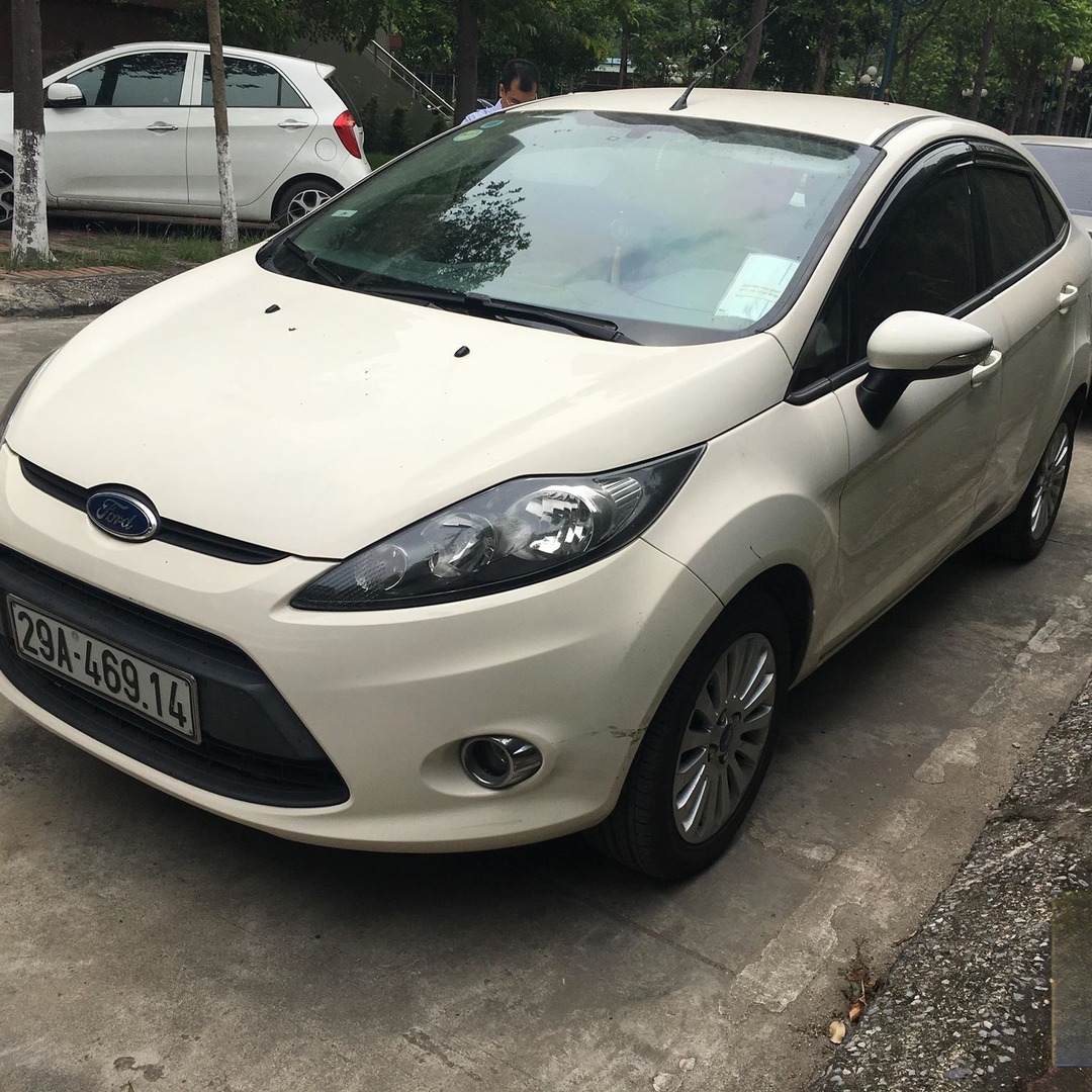 FORD FIESTA HATCHBACK custom-fit car window sun shades — photo 25