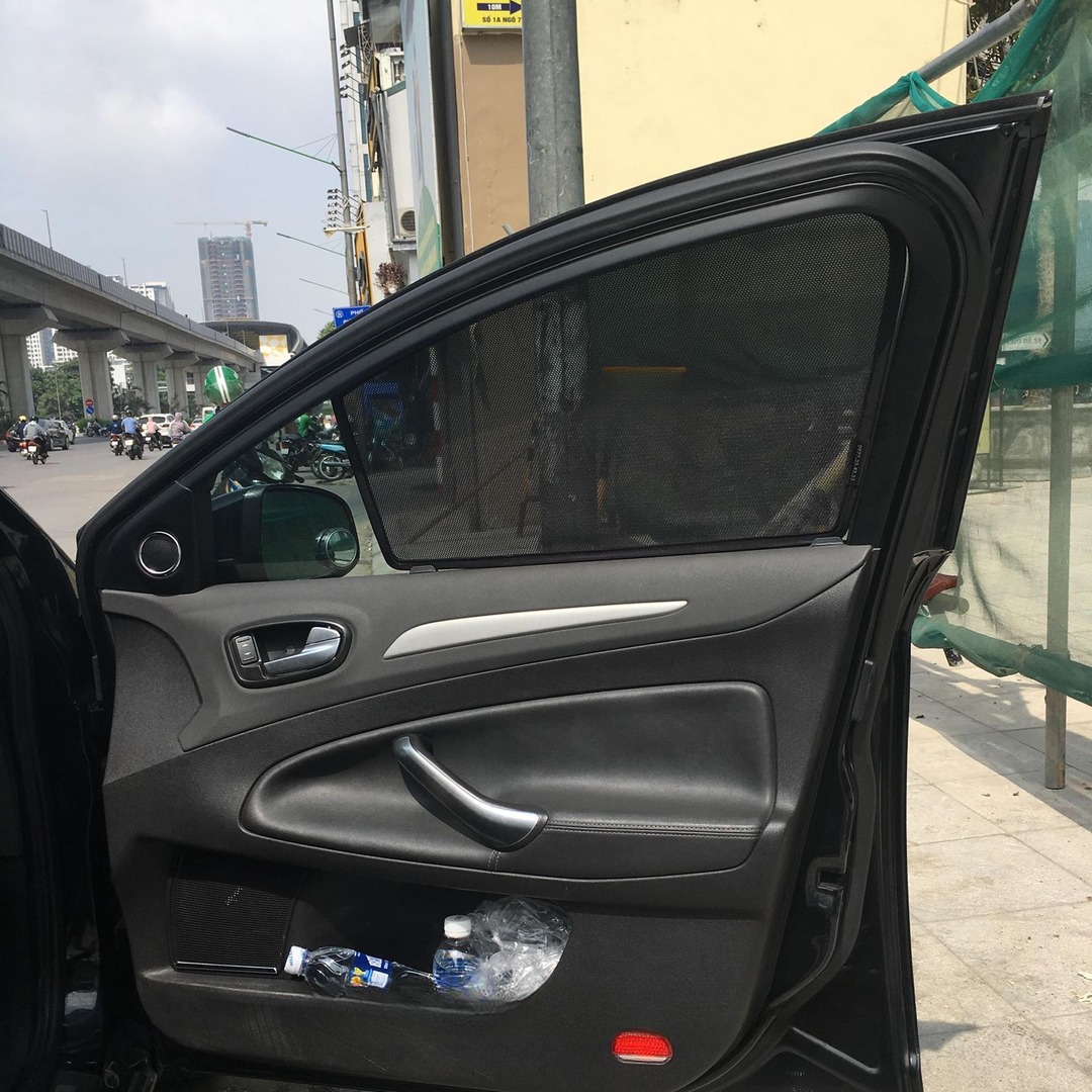 FORD MONDEO MK4 custom-fit car window sun shades — photo 4