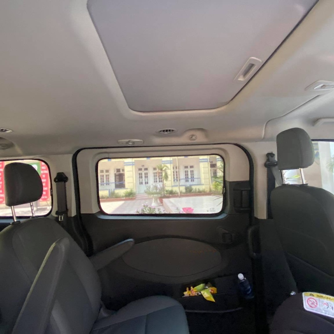 FORD TOURNEO custom-fit car window sun shades — photo 6