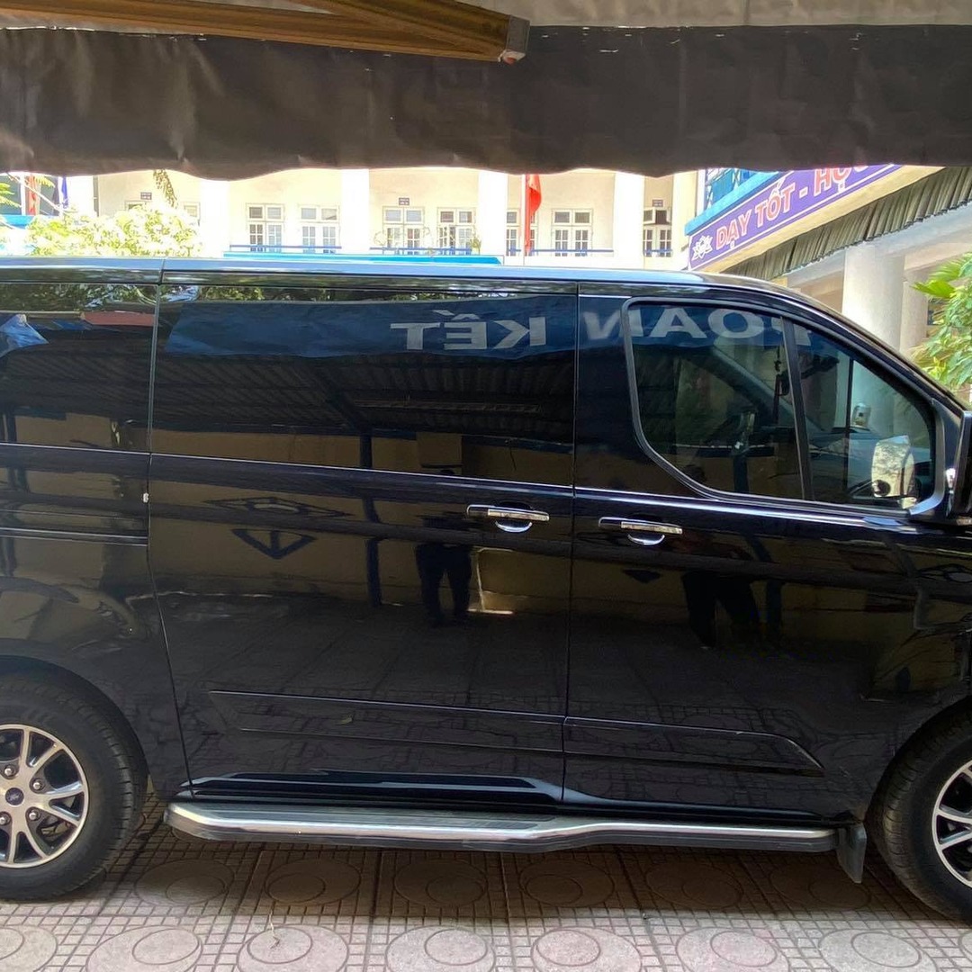 FORD TOURNEO custom-fit car window sun shades — photo 9
