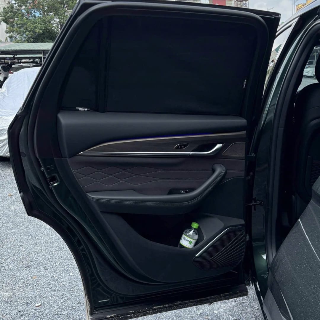 GEELY MONJARO custom-fit car window sun shades — photo 6