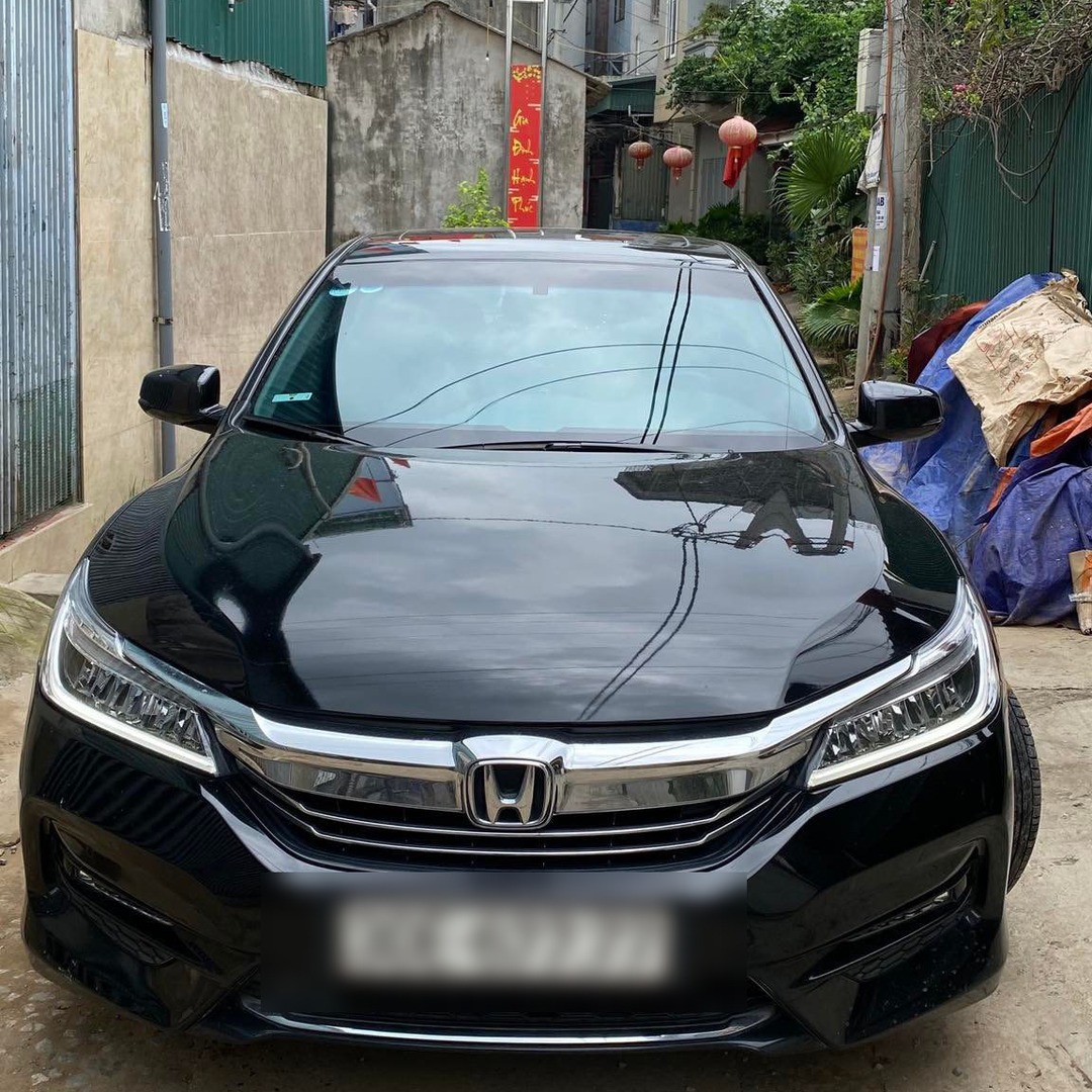 HONDA ACCORD 2013-2017 custom-fit car window sun shades — photo 1