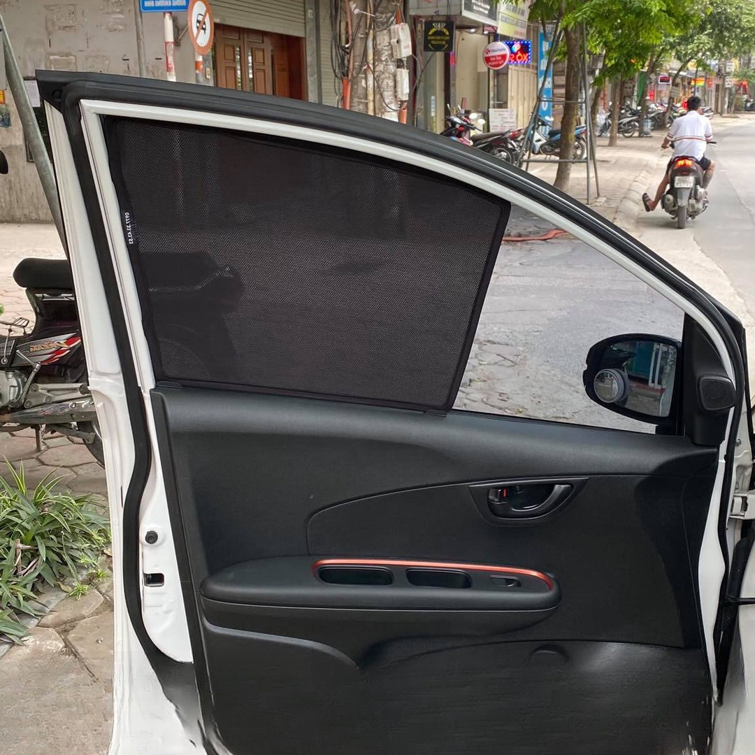 HONDA BRIO custom-fit car window sun shades — photo 3