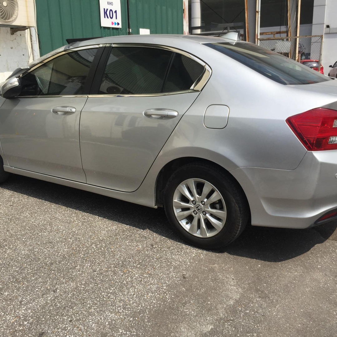 HONDA CITY 2010-2014 custom-fit car window sun shades — photo 1