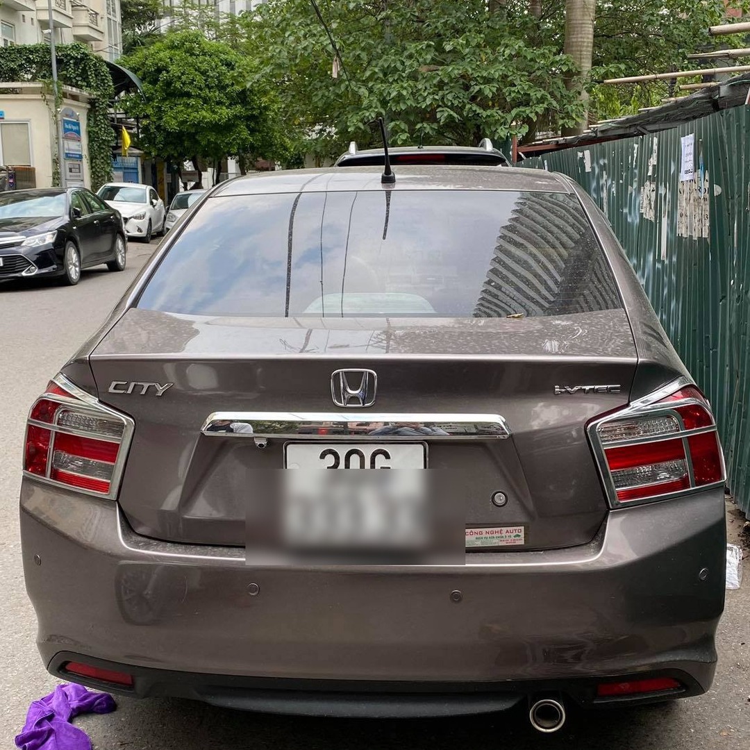 HONDA CITY 2010-2014 custom-fit car window sun shades — photo 10