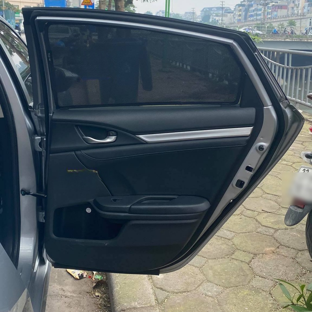HONDA CIVIC 2016-2021 custom-fit car window sun shades — photo 2