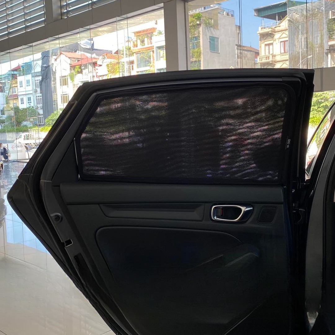 HONDA CIVIC 2022-2025 custom-fit car window sun shades — photo 8