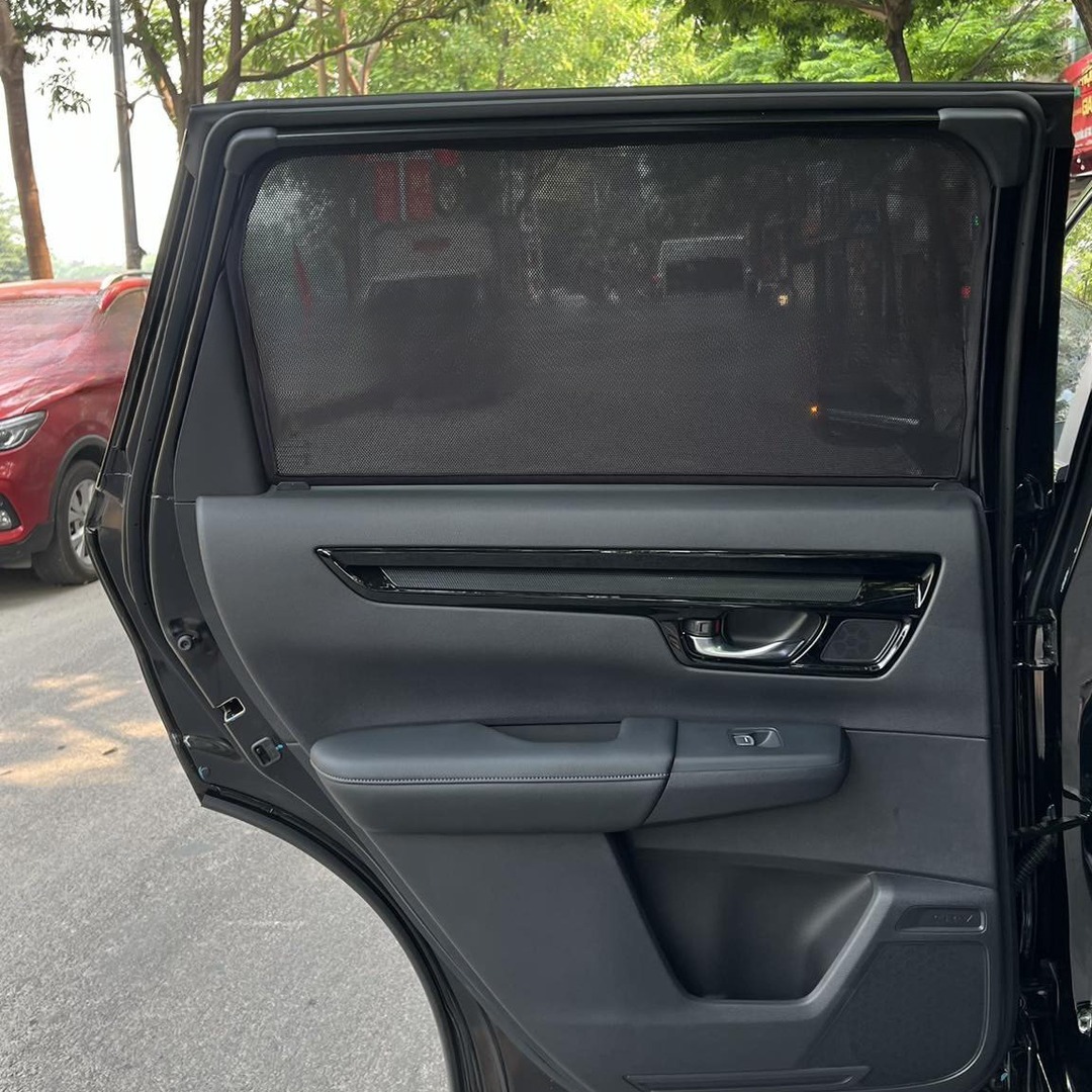 HONDA CR-V 2023-2025 custom-fit car window sun shades — photo 2