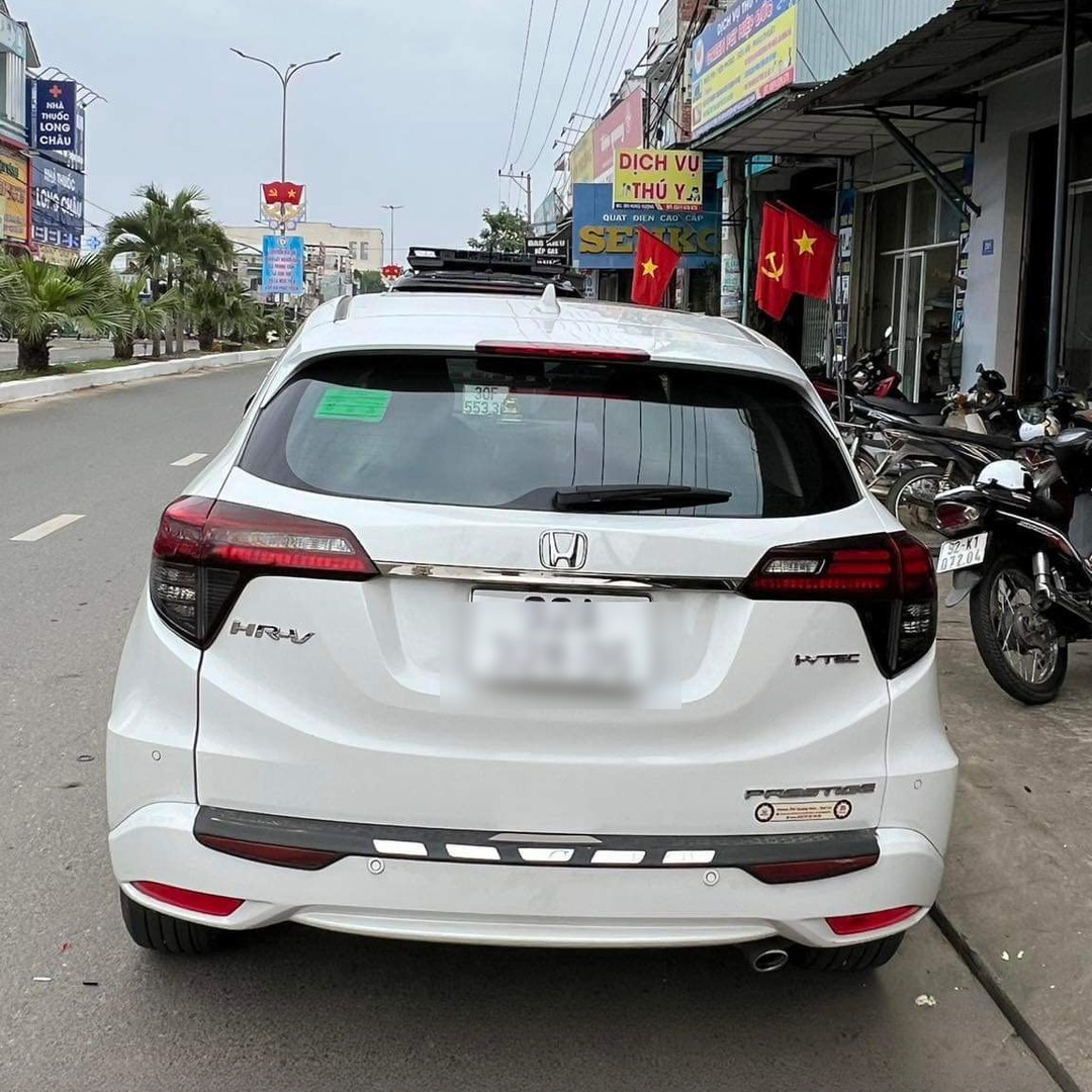 HONDA HR-V 2016-2022 custom-fit car window sun shades — photo 10