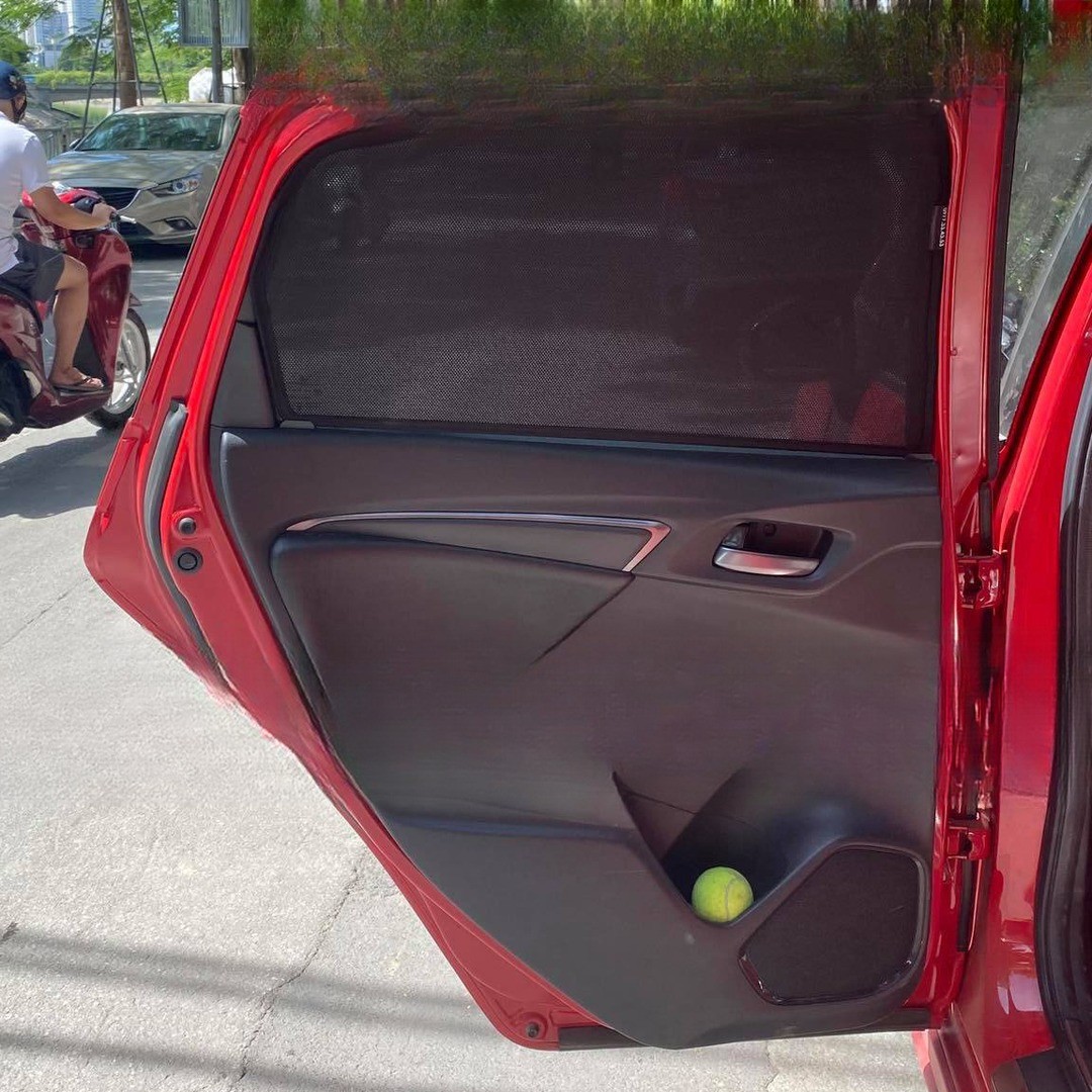 Honda Jazz 3rd Gen Hatch 2014-2020 car window sun shades — photo 2
