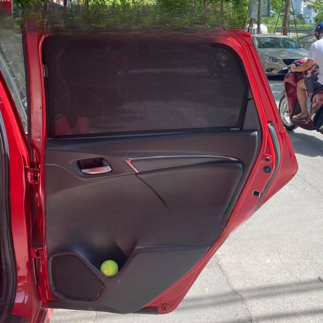 Honda Jazz 3rd Gen Hatch 2014-2020 car window sun shades — photo 4