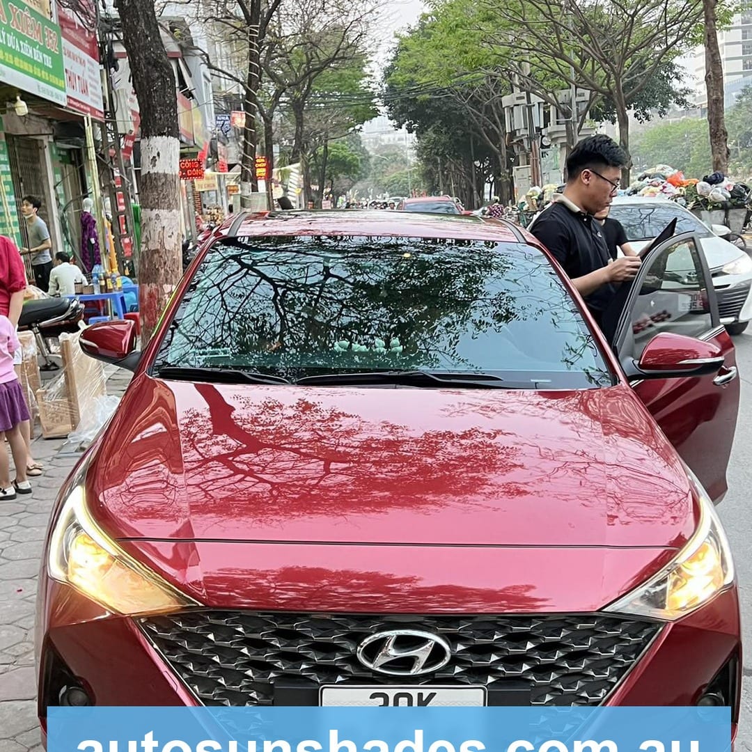 HYUNDAI ACCENT 2017-2023 custom-fit car window sun shades — photo 1