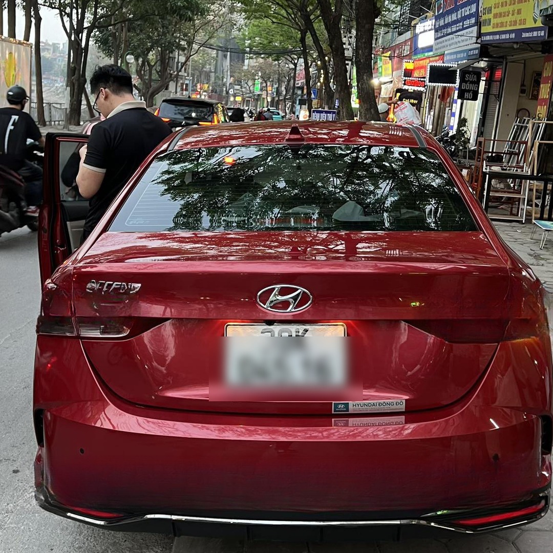 HYUNDAI ACCENT 2017-2023 custom-fit car window sun shades — photo 4