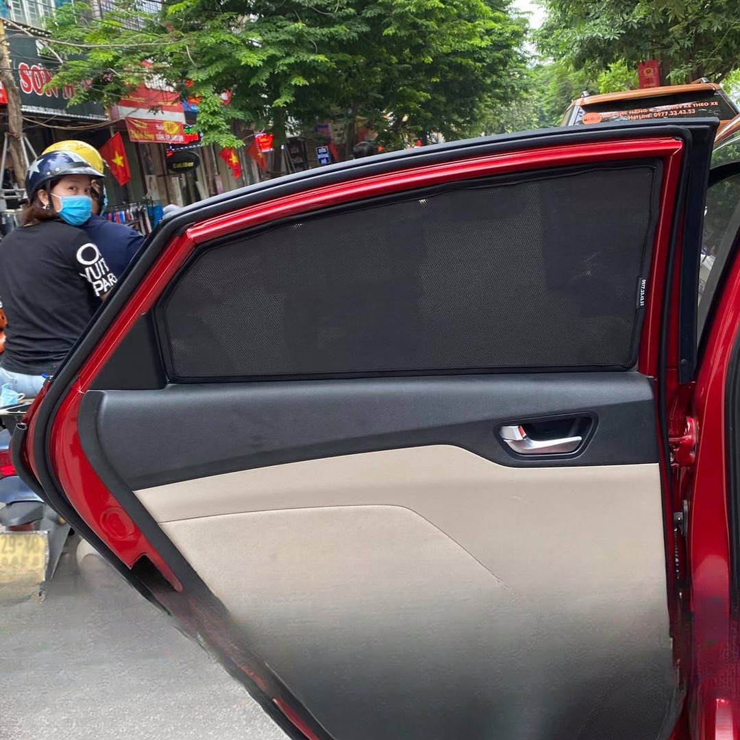 HYUNDAI ACCENT 2017-2023 custom-fit car window sun shades — photo 8