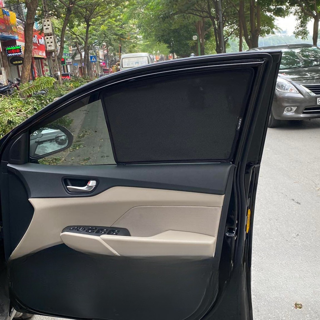 HYUNDAI ACCENT 2017-2023 custom-fit car window sun shades — photo 28