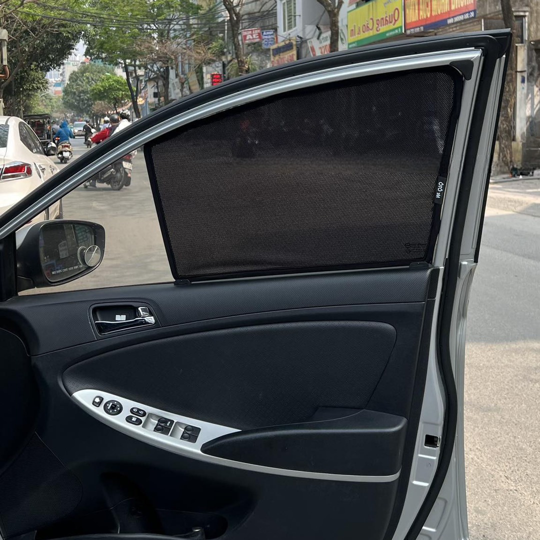 HYUNDAI ACCENT BLUE 2011-2016 custom-fit car window sun shades — photo 6
