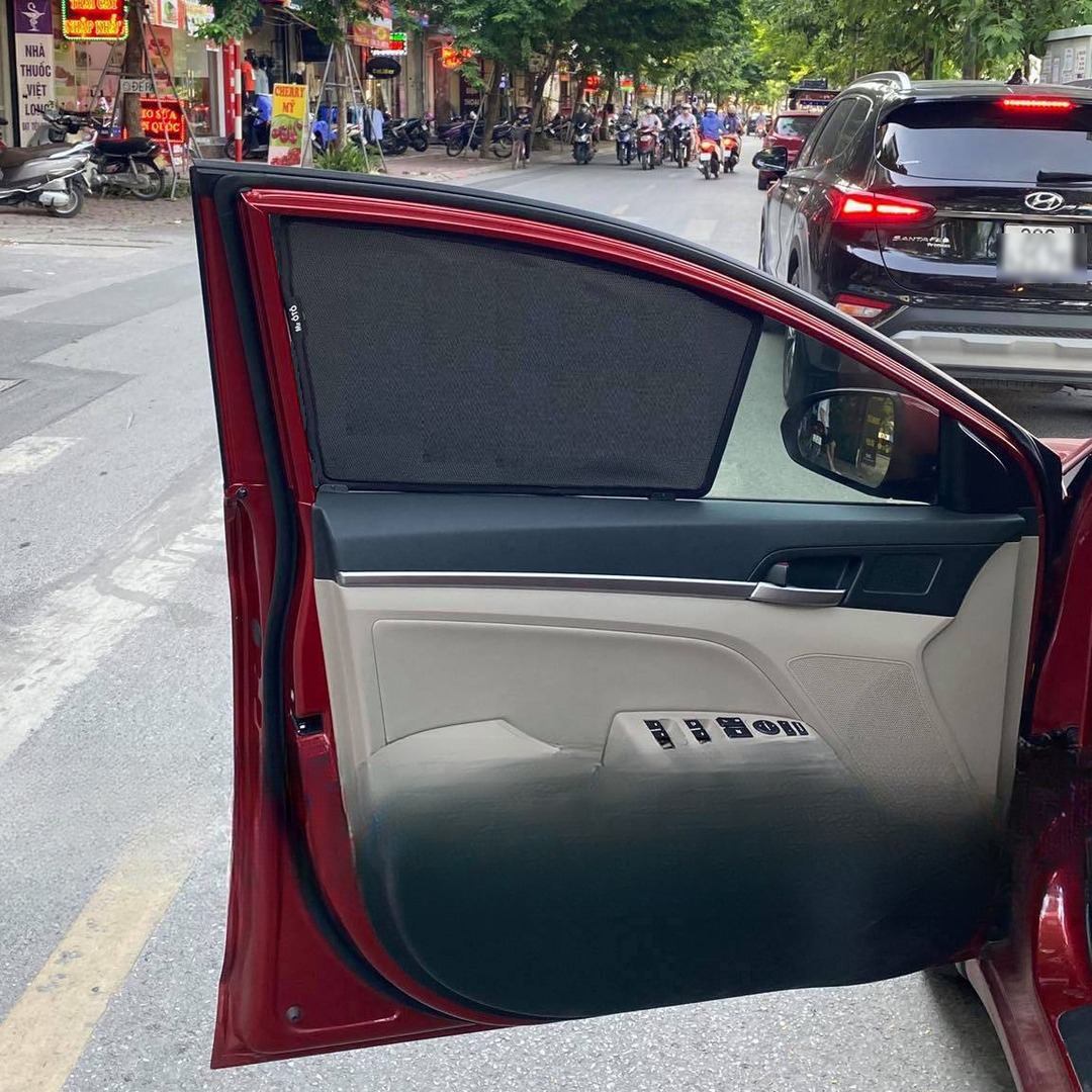HYUNDAI ELANTRA 2017-2020 custom-fit car window sun shades — photo 15