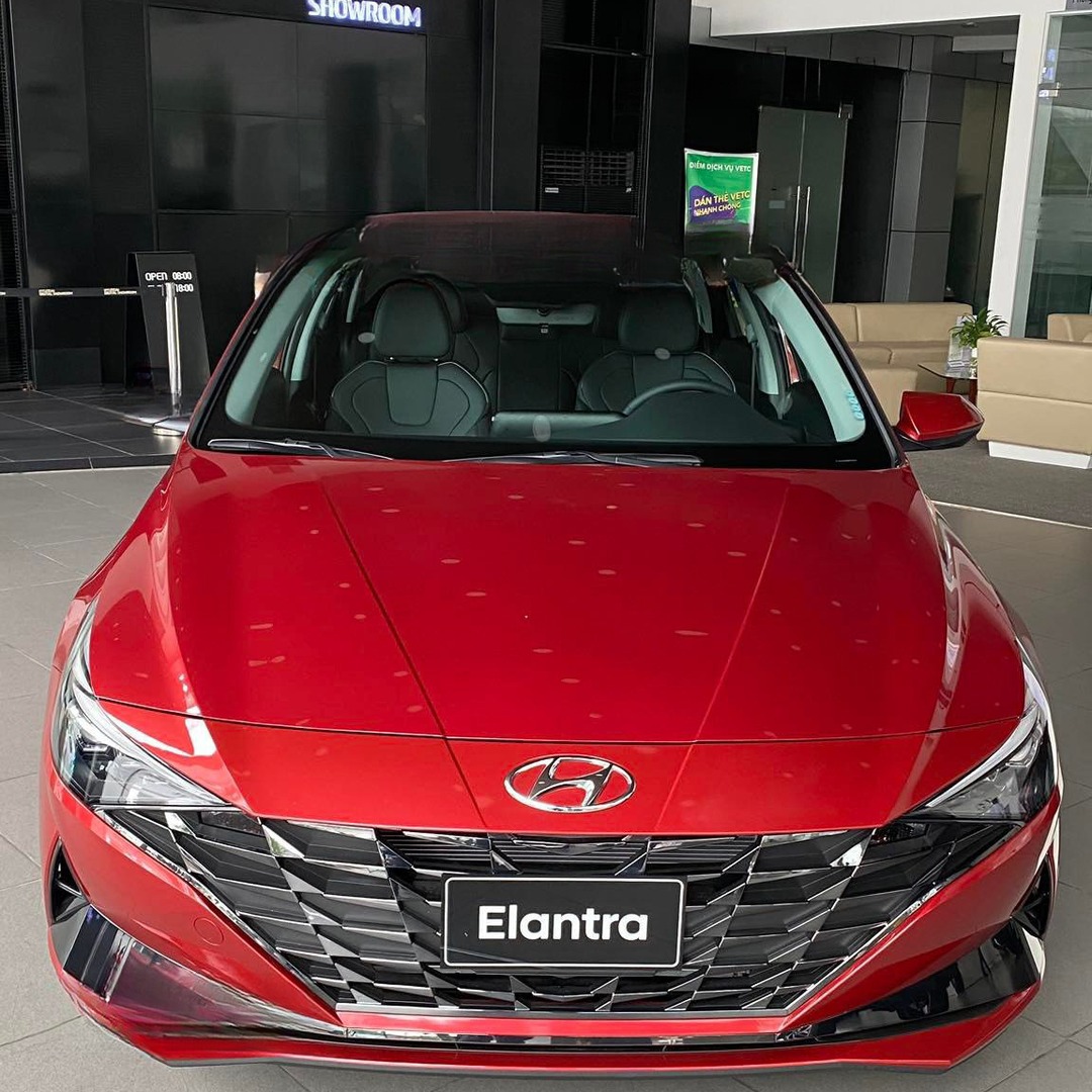 HYUNDAI ELANTRA 2021-2025 custom-fit car window sun shades — photo 7