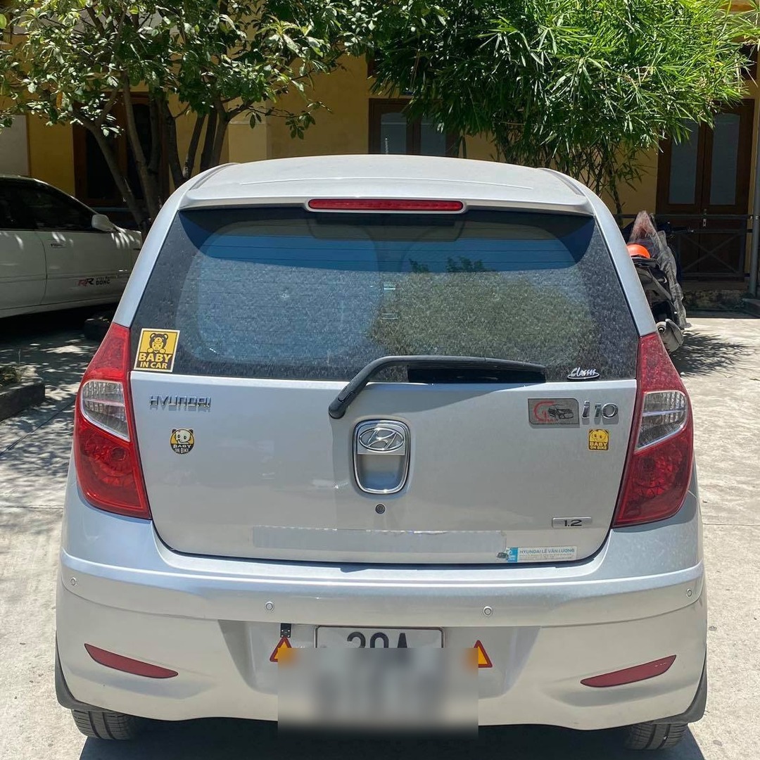 HYUNDAI I10 HATCHBACK 2009-2013 custom-fit car window sun shades — photo 4