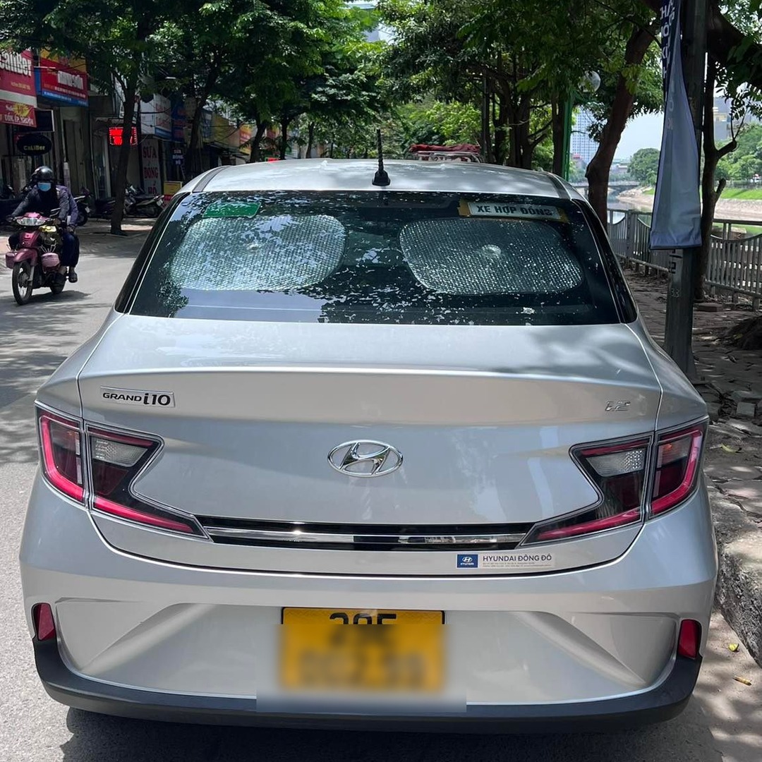 HYUNDAI I10 HATCHBACK 2021-2025 custom-fit car window sun shades — photo 17