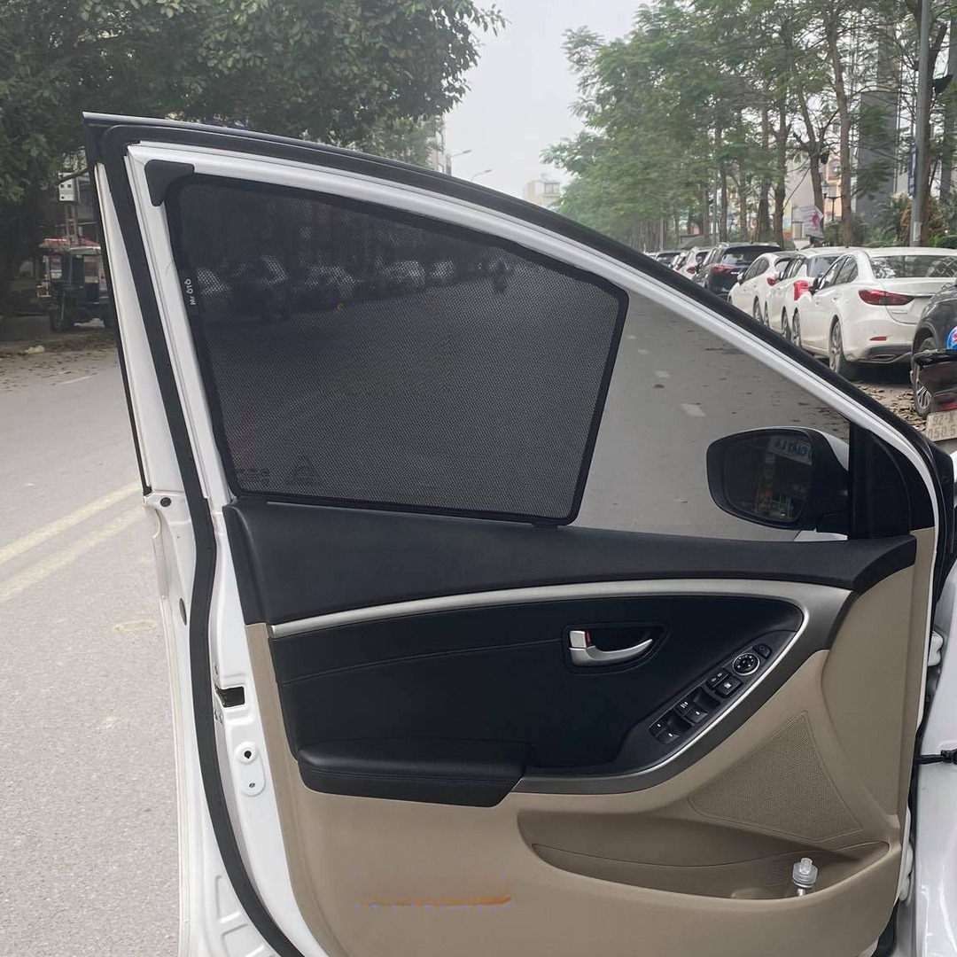 HYUNDAI I30 GD 2012-2017 car window sun shades — photo 4