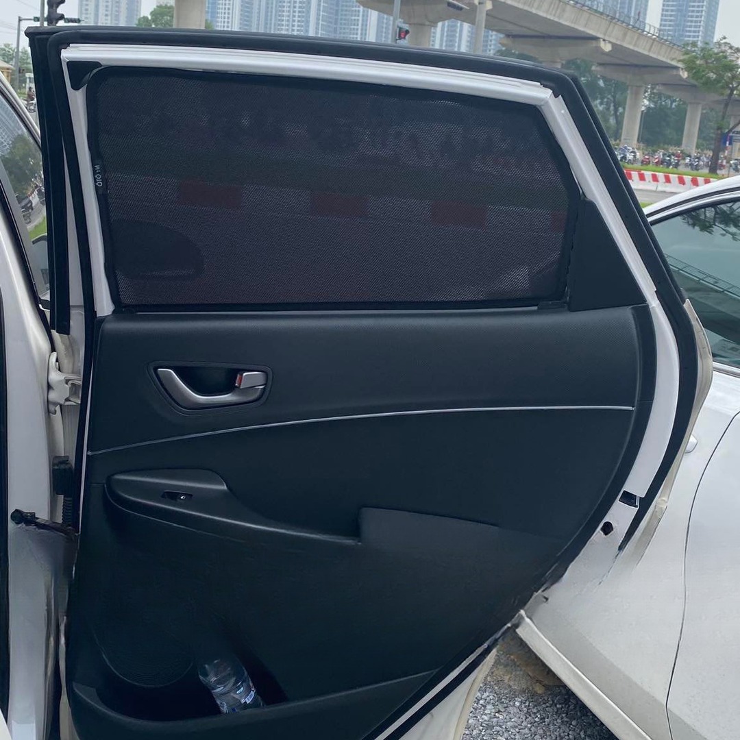 HYUNDAI KONA custom-fit car window sun shades — photo 14