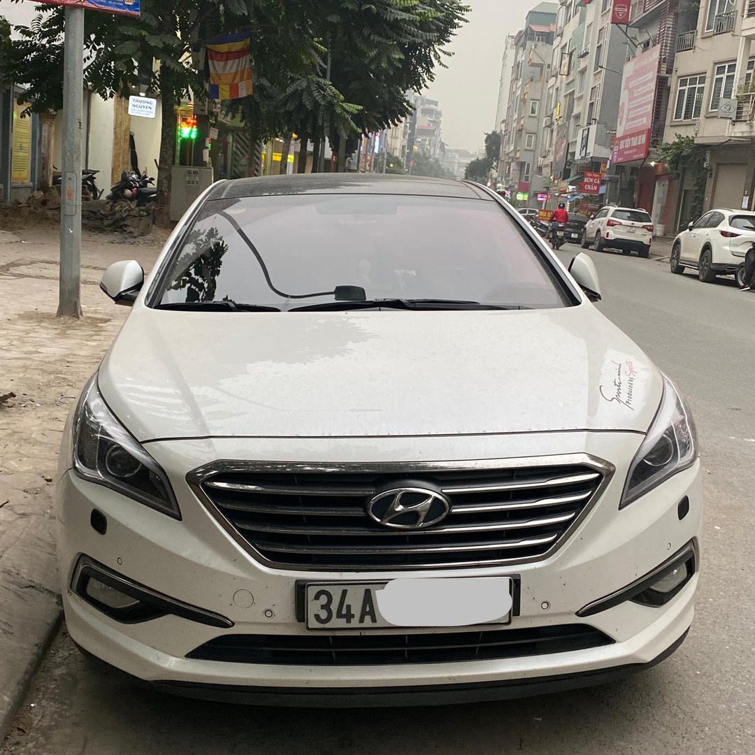 HYUNDAI SONATA 2015-2019 custom-fit car window sun shades — photo 1