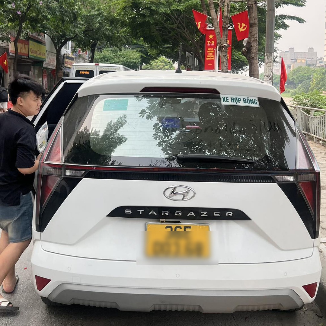 HYUNDAI STARGAZER custom-fit car window sun shades — photo 4