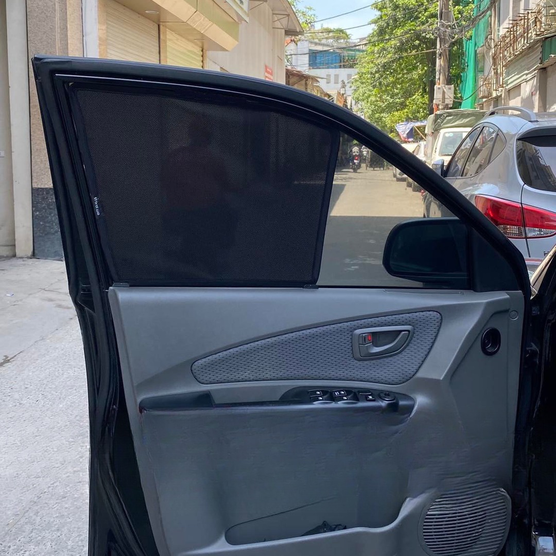 HYUNDAI TUCSON 2002-2009 custom-fit car window sun shades — photo 3