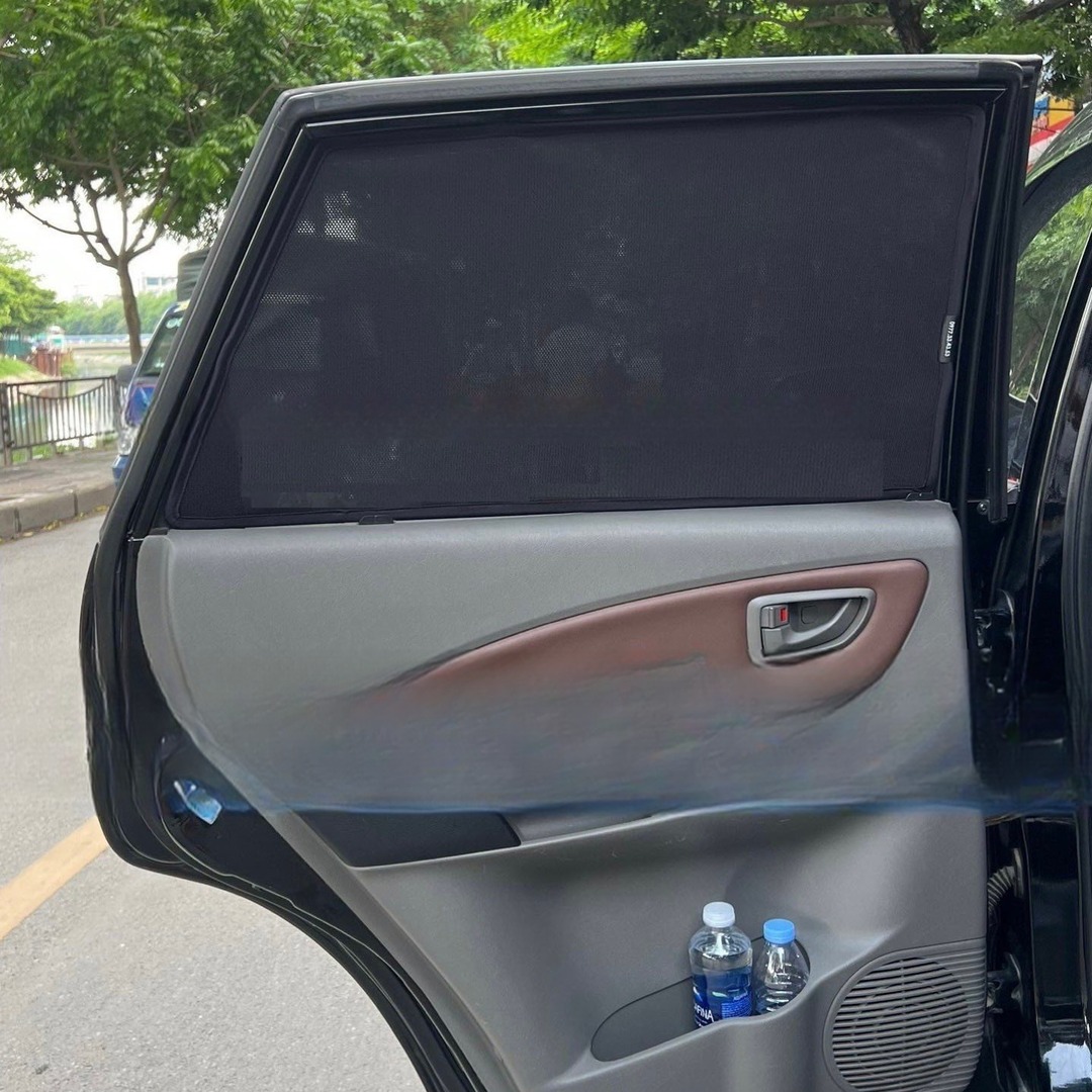 HYUNDAI TUCSON 2002-2009 custom-fit car window sun shades — photo 8
