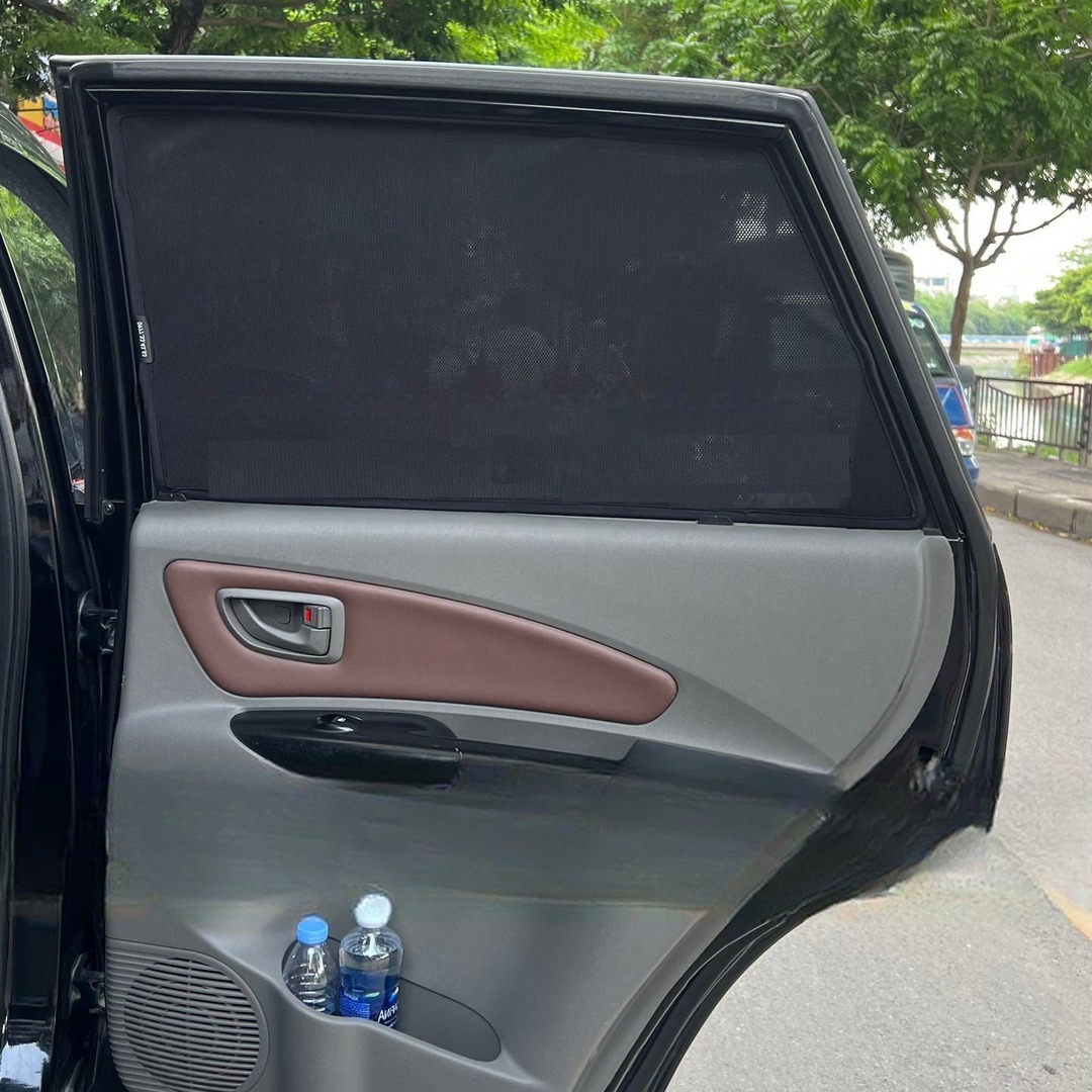 HYUNDAI TUCSON 2002-2009 custom-fit car window sun shades — photo 10