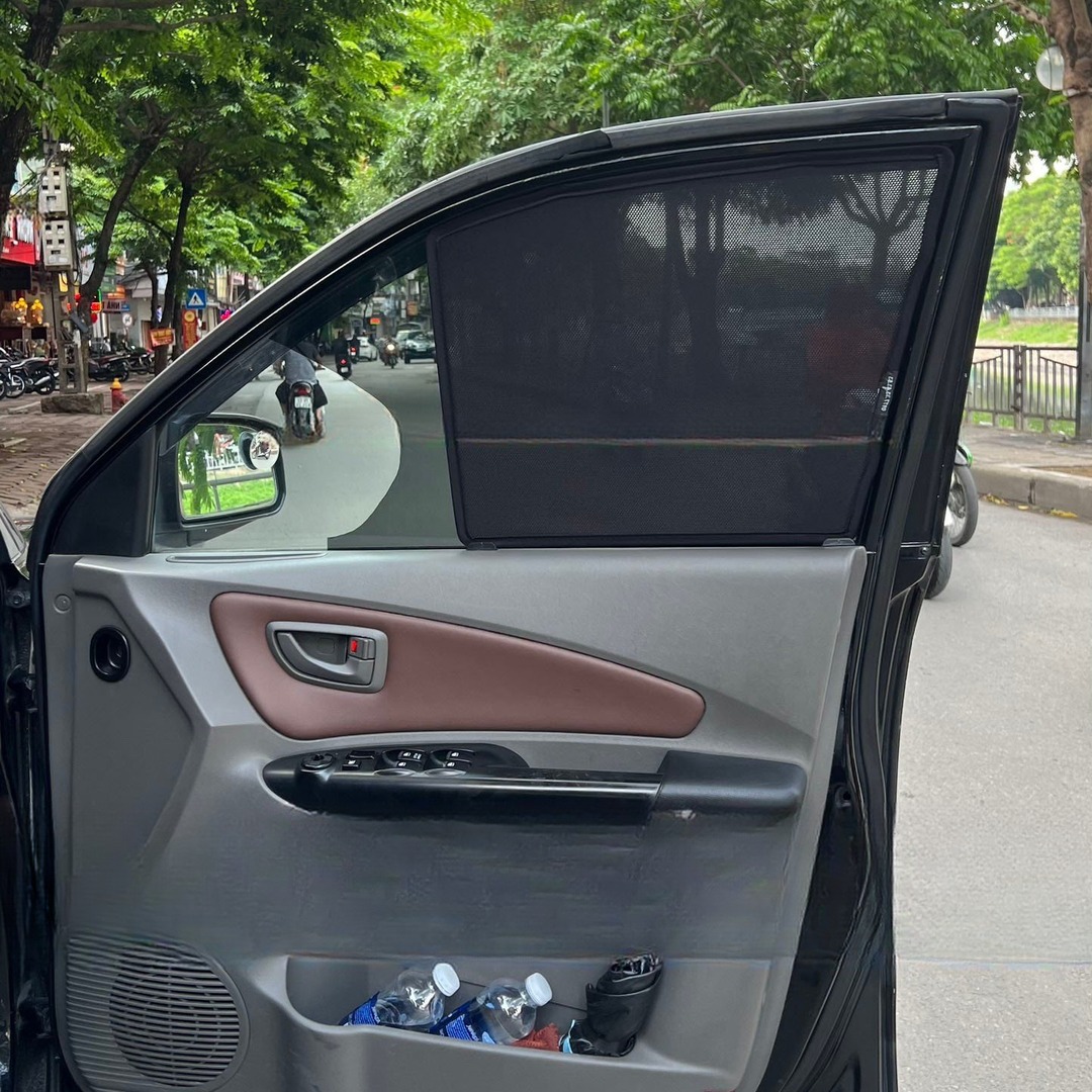 HYUNDAI TUCSON 2002-2009 custom-fit car window sun shades — photo 11