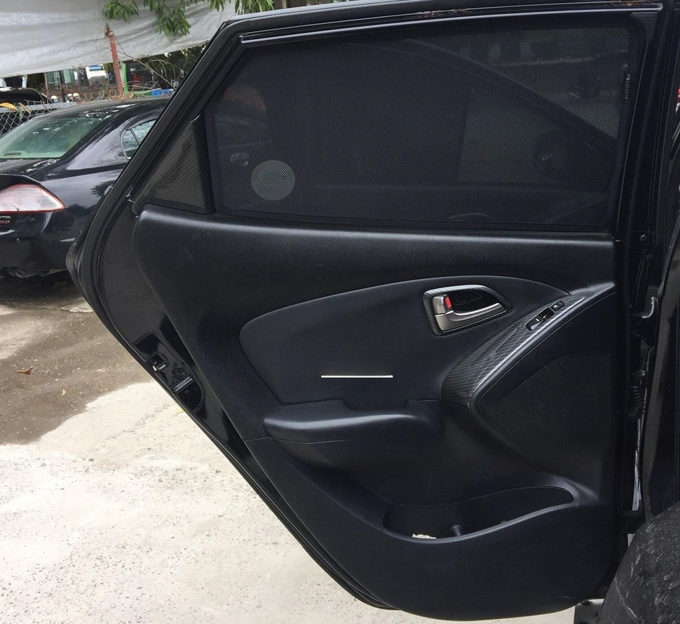 Hyundai ix35 (Tucson) LM SUV 2010-2015 car window sun shades — photo 2